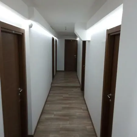 Bungalovi I Sobe Duboko